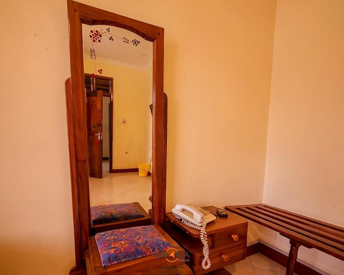 Kilimanjaro Crane Hotel Moshi Chambre photo
