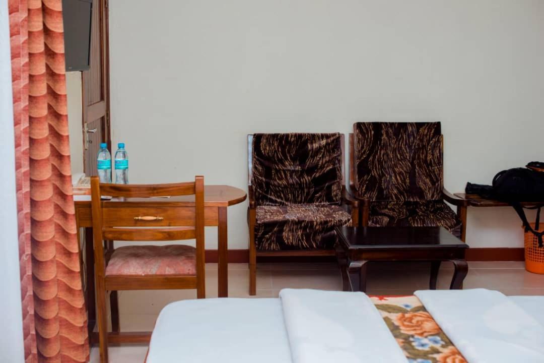 Kilimanjaro Crane Hotel Moshi Extérieur photo