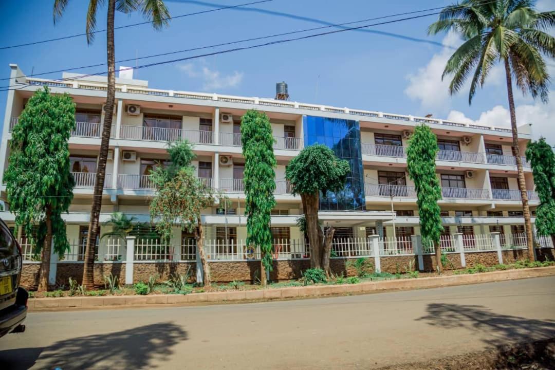 Kilimanjaro Crane Hotel Moshi Extérieur photo